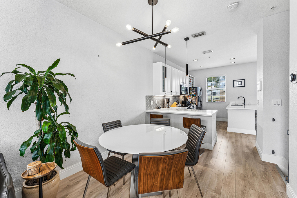 295 Ne 5th Avenue - Photo 16
