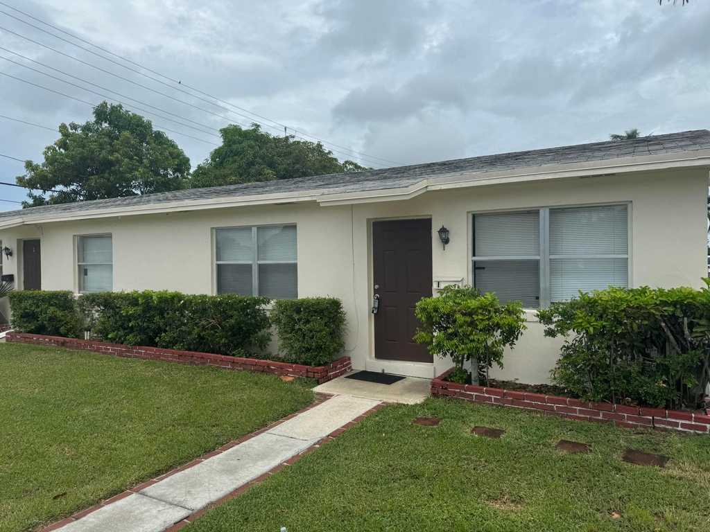 1401 N J Street - Photo 0