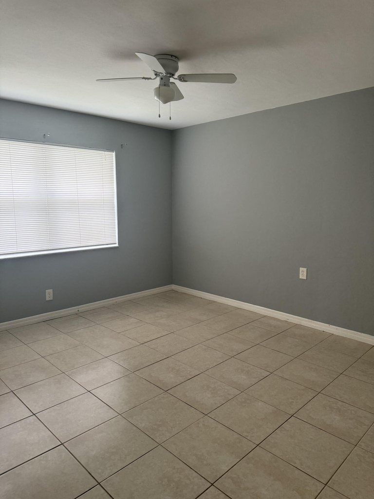 1401 N J Street - Photo 5