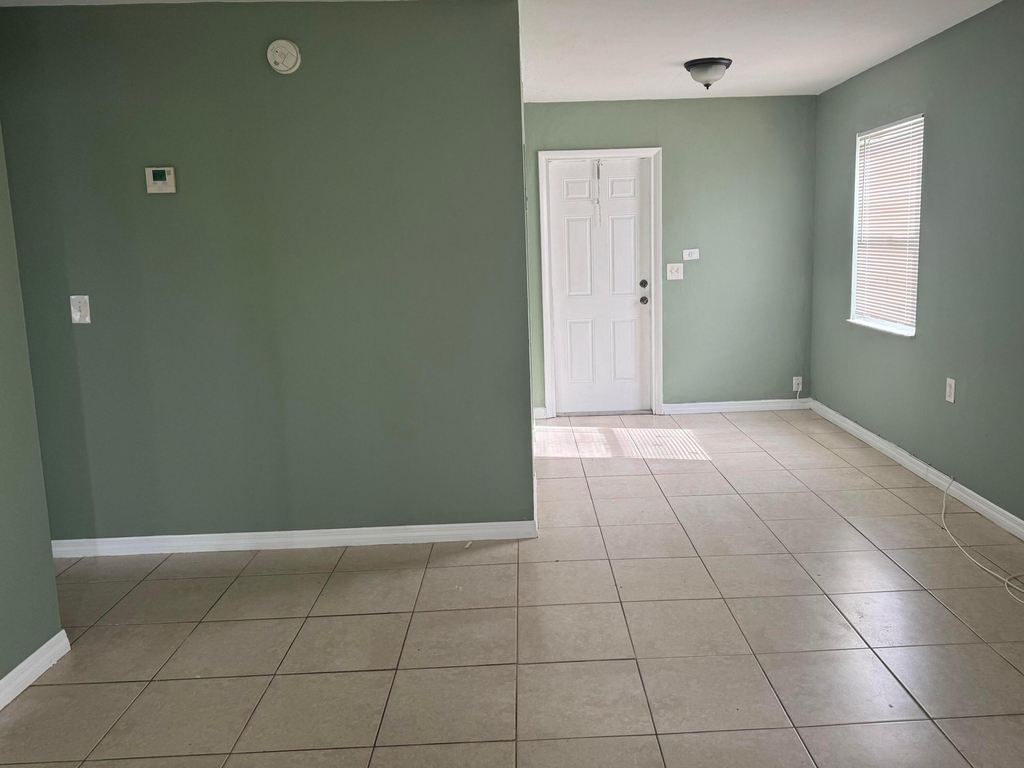 1401 N J Street - Photo 10