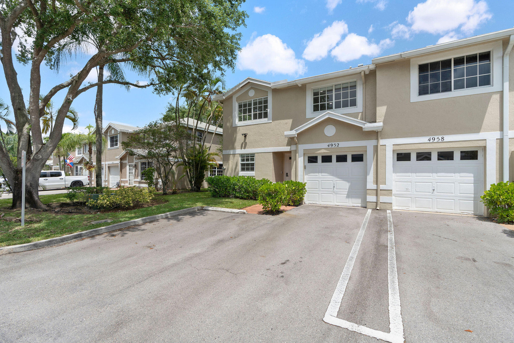 4952 Sw 122nd Terrace - Photo 1