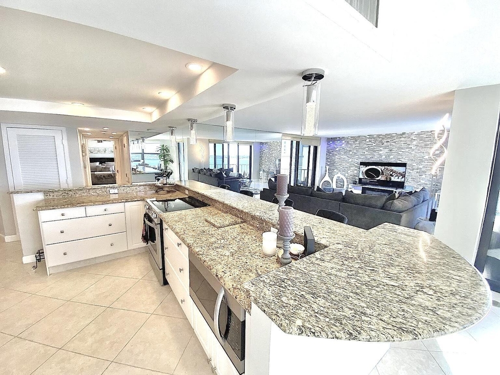5420 N Ocean Drive - Photo 1