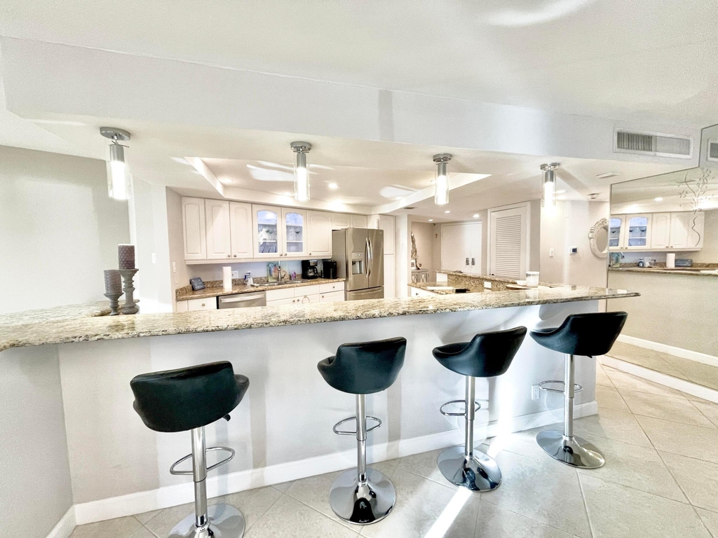 5420 N Ocean Drive - Photo 4