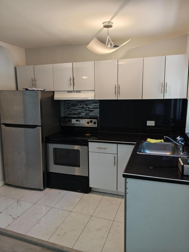 2238 Van Buren Street - Photo 3