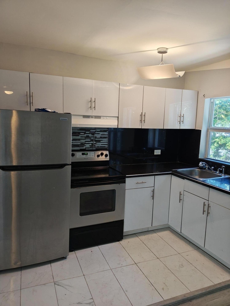 2238 Van Buren Street - Photo 4