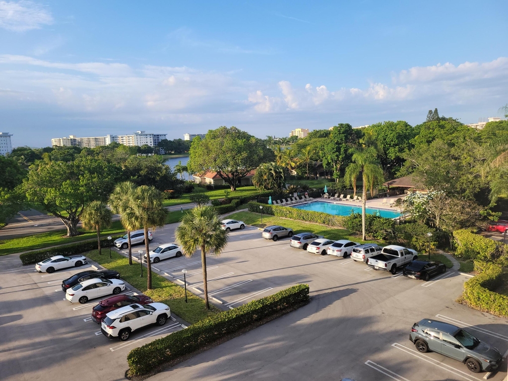 3050 N Palm Aire Drive - Photo 31
