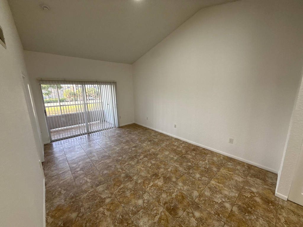 2851 N Oakland Forest Drive - Photo 2