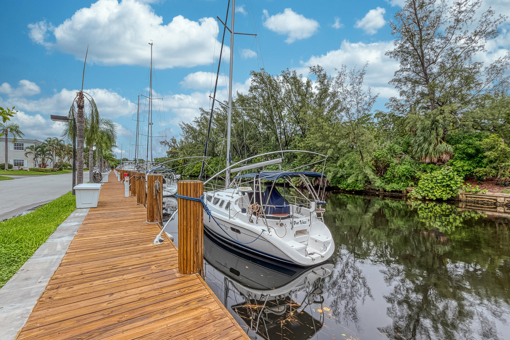 6299 Bay Club Drive - Photo 23