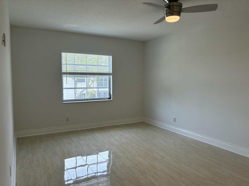 6299 Bay Club Drive - Photo 9