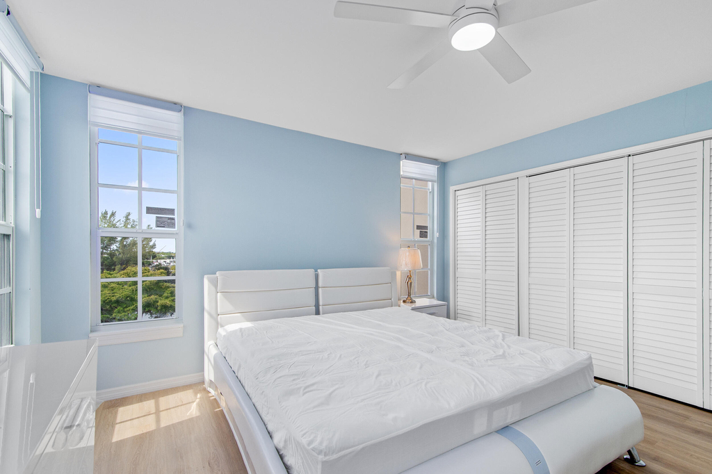 2901 S Palm Aire Drive - Photo 3