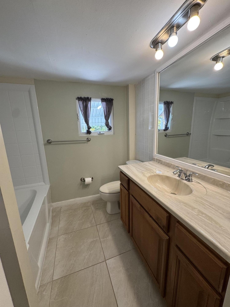 245 Lee Avenue - Photo 5