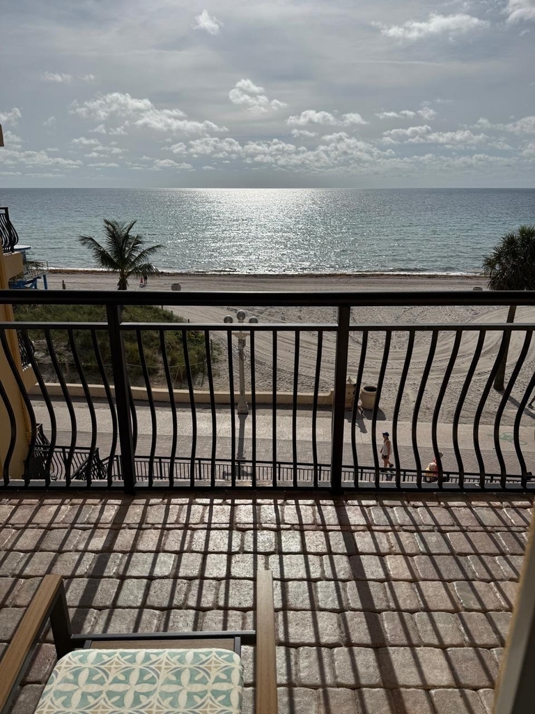 1815 N Surf Road - Photo 2
