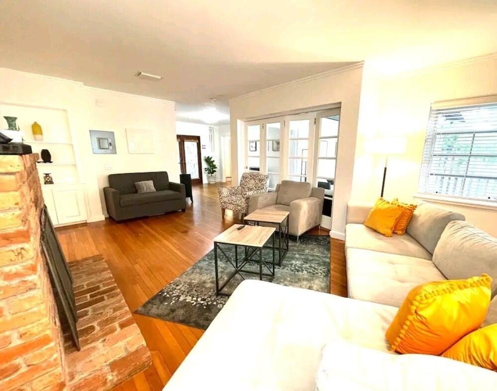 1403 Se 2nd Street - Photo 7