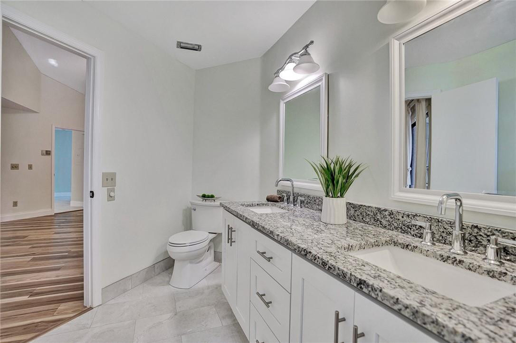 6698 Montego Bay Boulevard - Photo 12