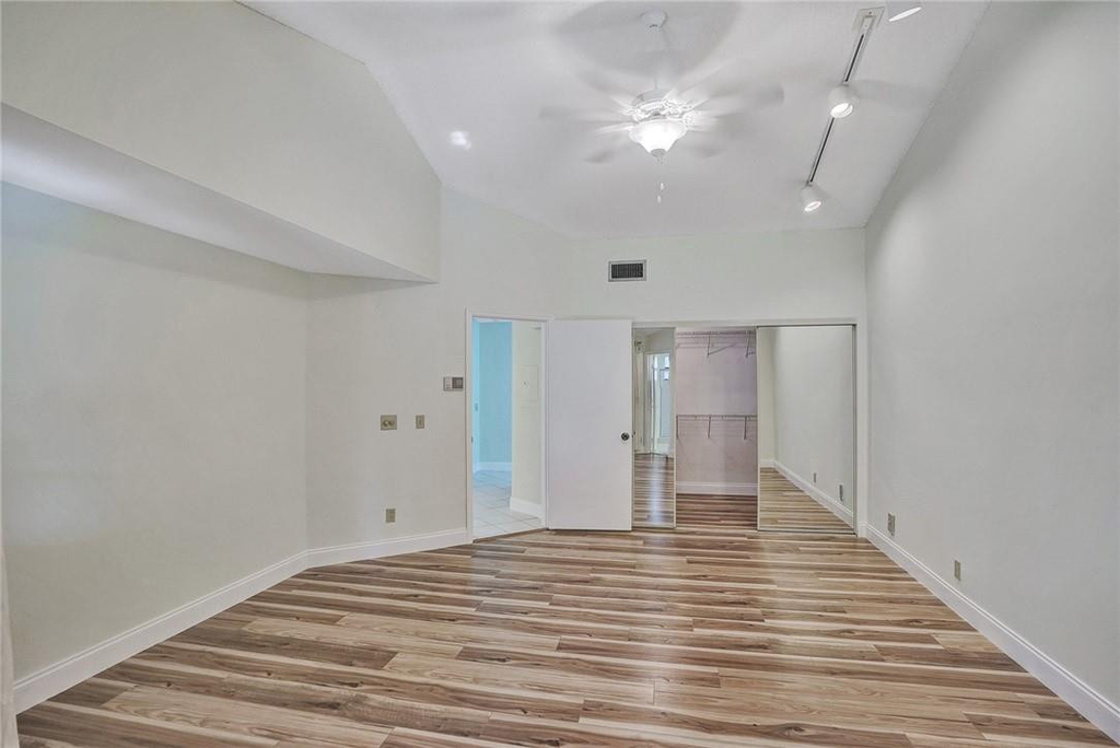 6698 Montego Bay Boulevard - Photo 13