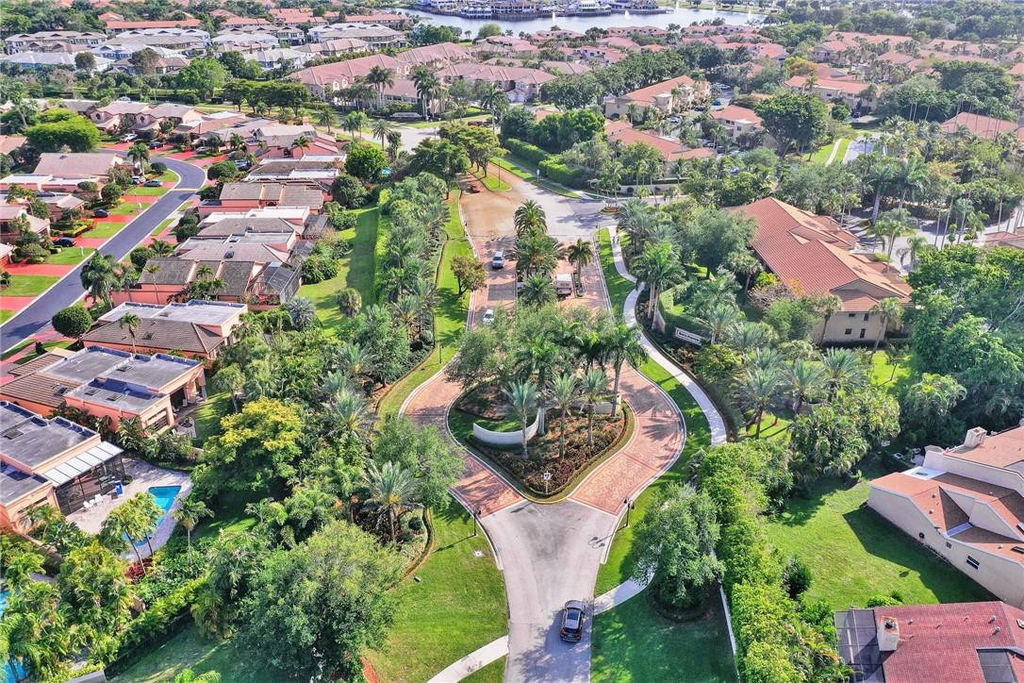 6698 Montego Bay Boulevard - Photo 26