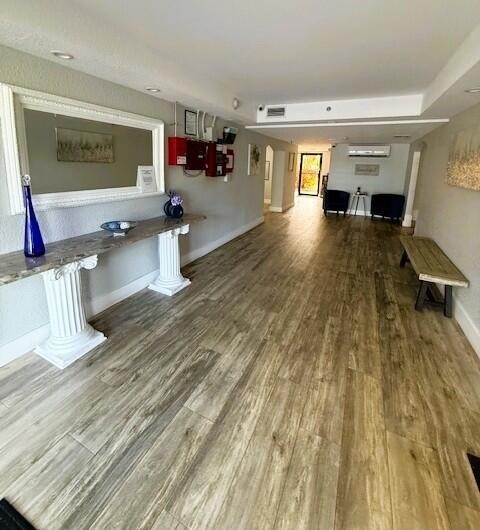 2255 Lindell Boulevard - Photo 26