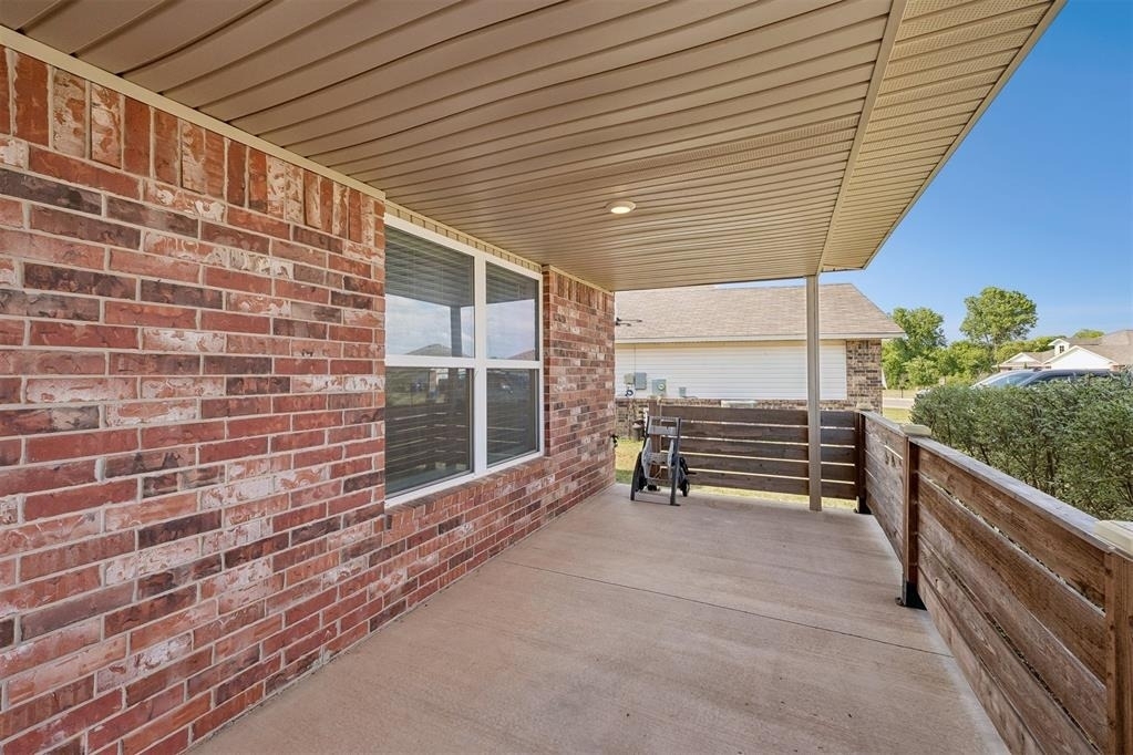 933 S Blackjack Lane - Photo 1
