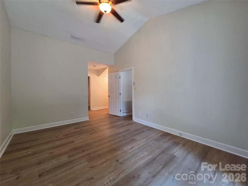 23 Longbow Court - Photo 16