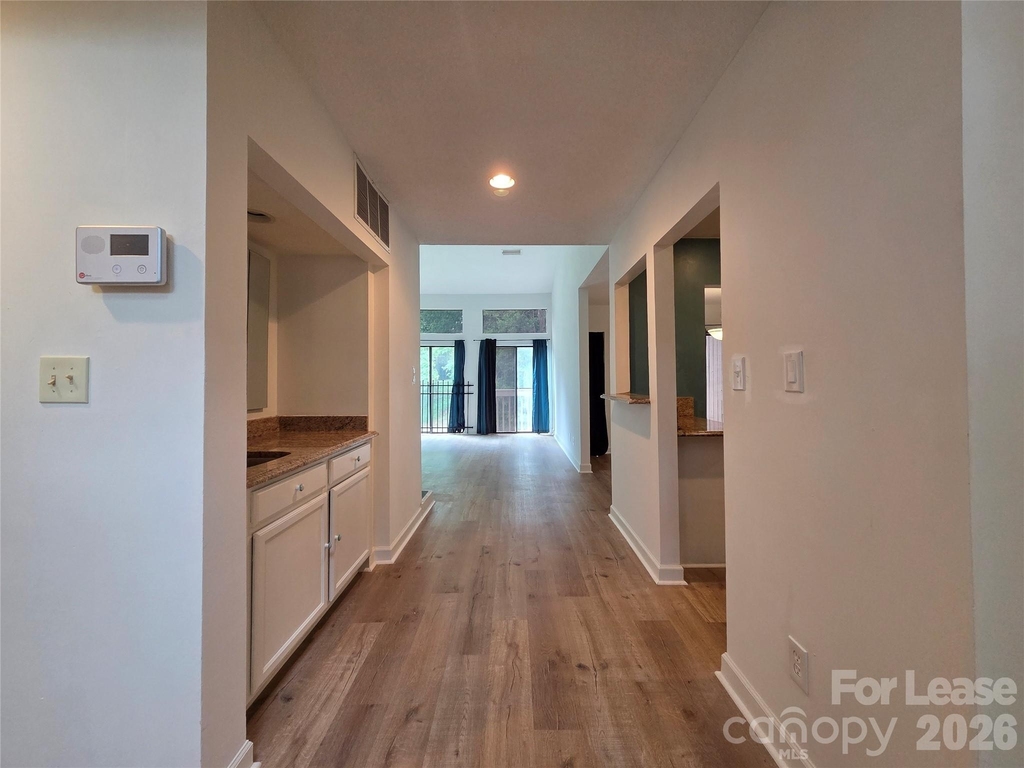 23 Longbow Court - Photo 3