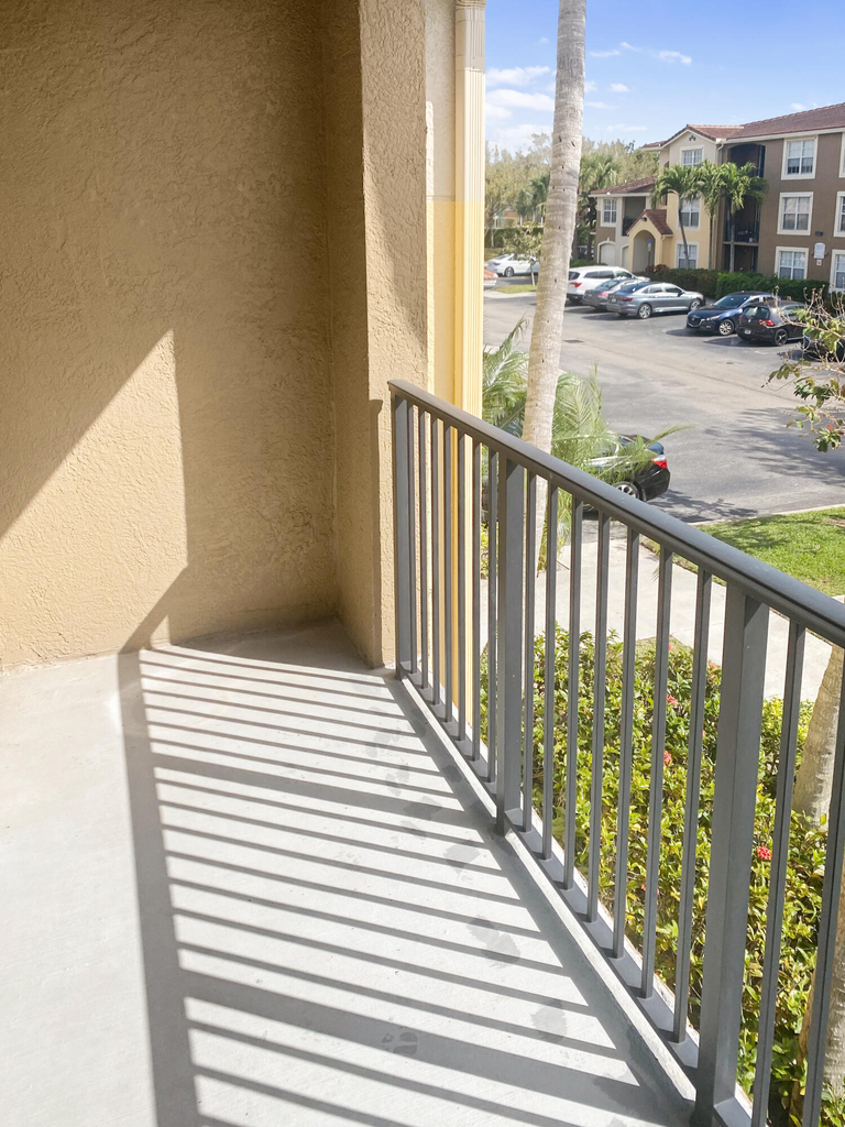 15055 Michelangelo Boulevard - Photo 33