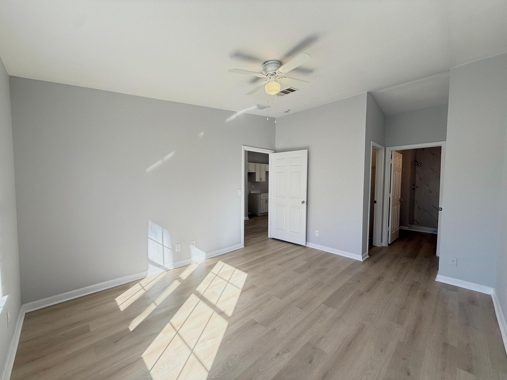5289 Stacy Street - Photo 5