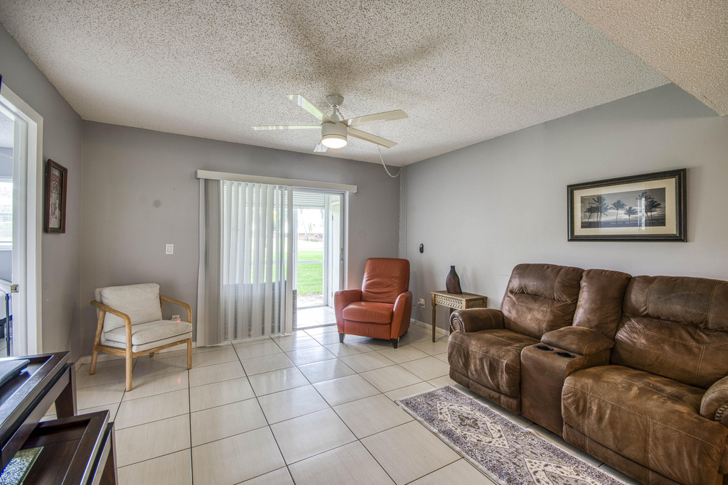 18081 Se Country Club Drive - Photo 4