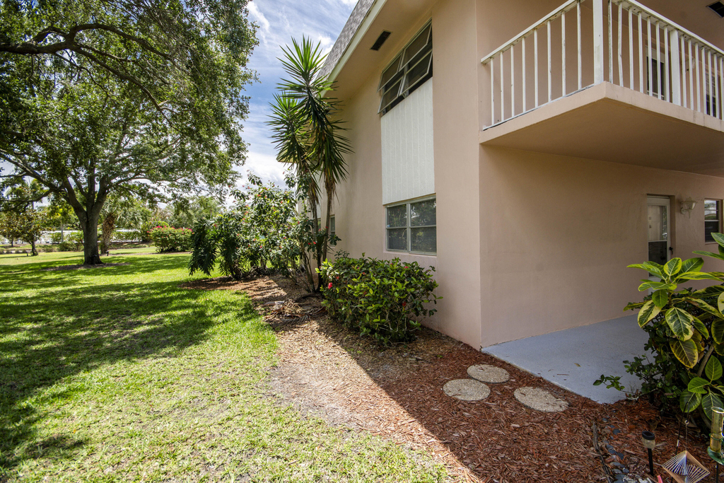 18081 Se Country Club Drive - Photo 18