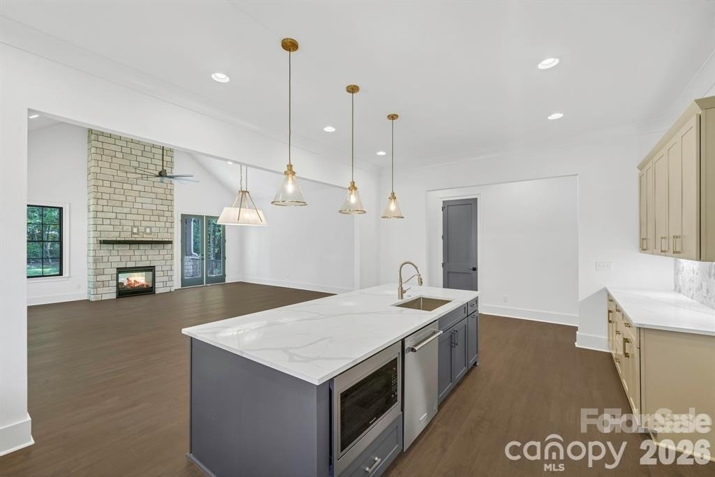 1106 Anniston Place - Photo 7