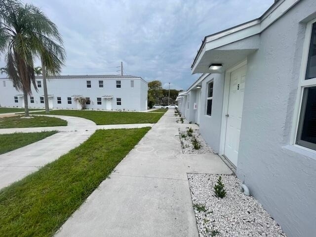 4393 Windsor Avenue - Photo 1
