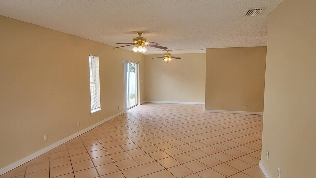10056 Boynton Place Circle - Photo 9