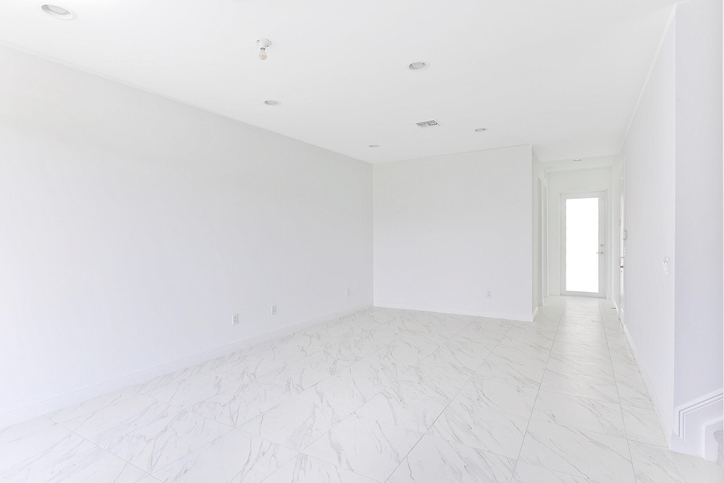 6979 Pines Circle - Photo 8