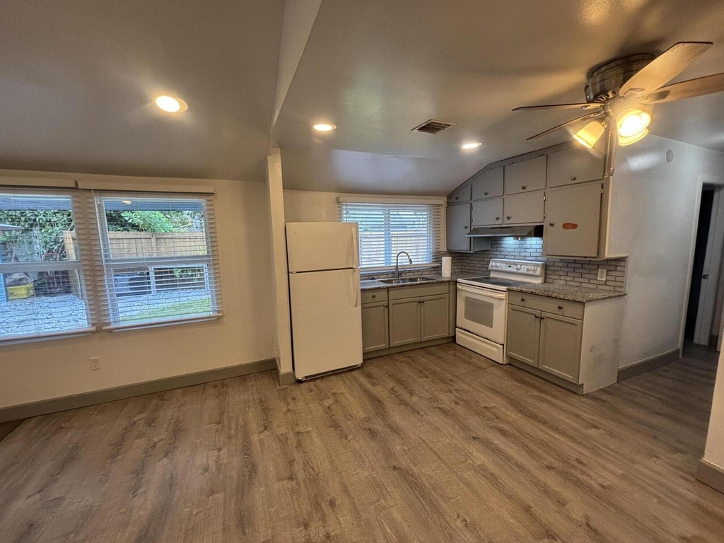 311 S K Street - Photo 6