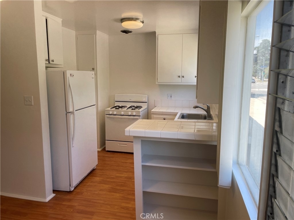 630 San Vicente - Photo 5