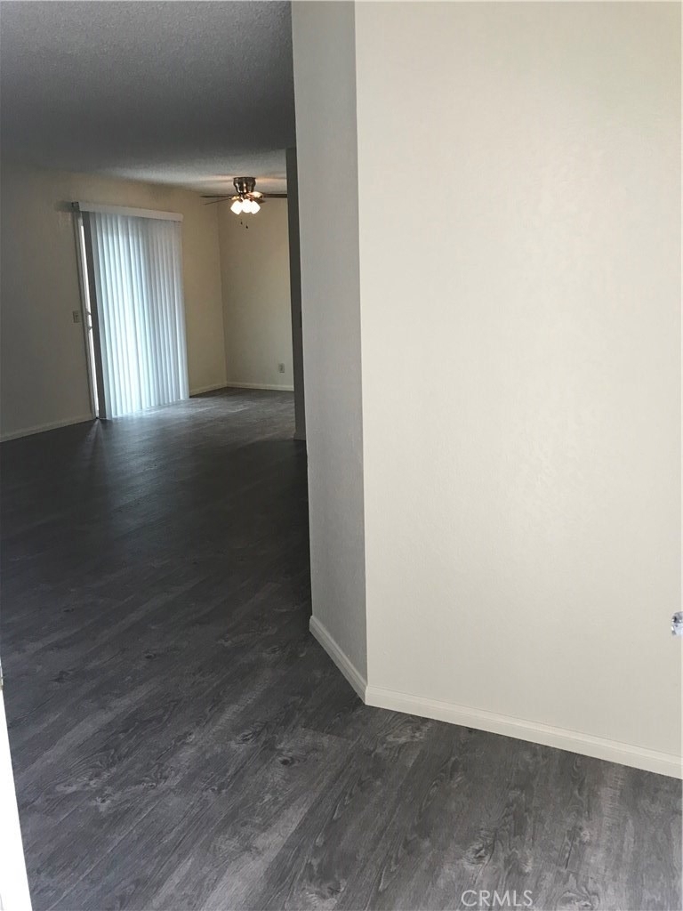 2129 Woodberry Ave - Photo 2