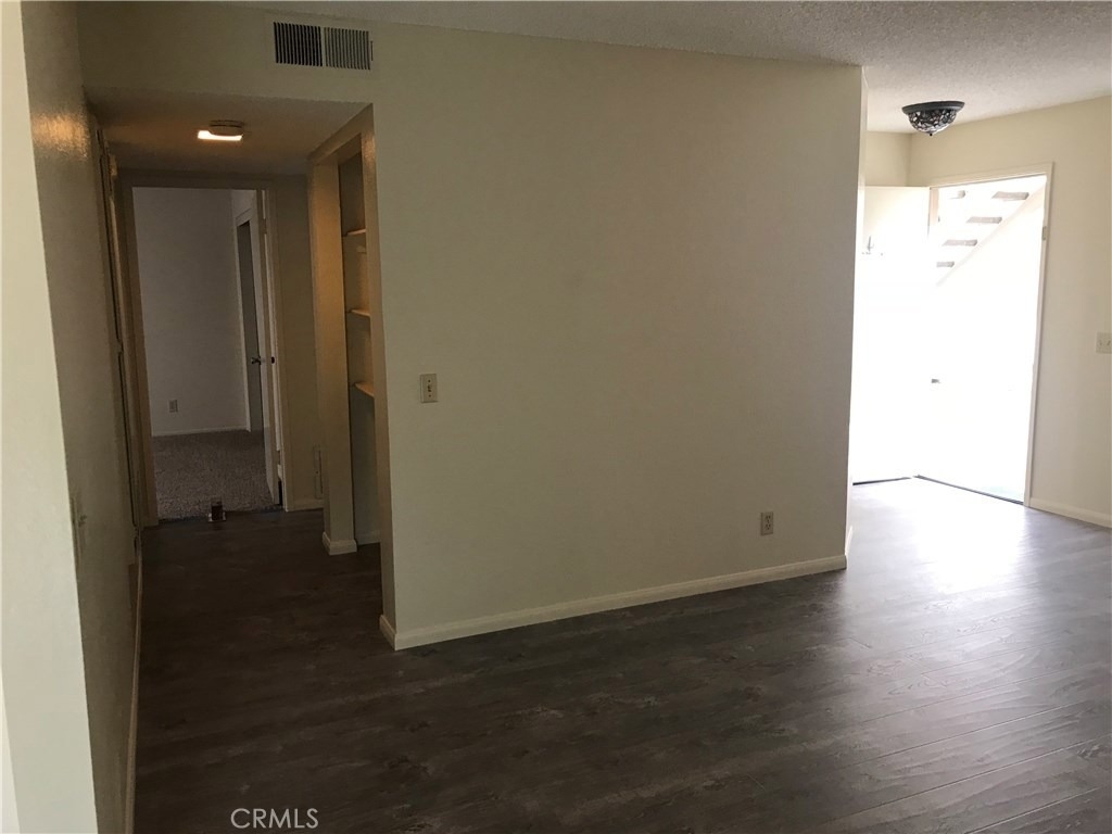 2129 Woodberry Ave - Photo 10