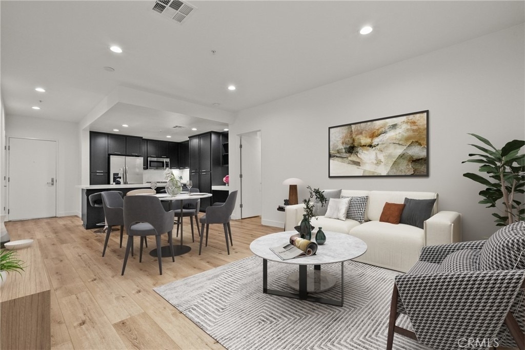 21301 Erwin Street - Photo 4