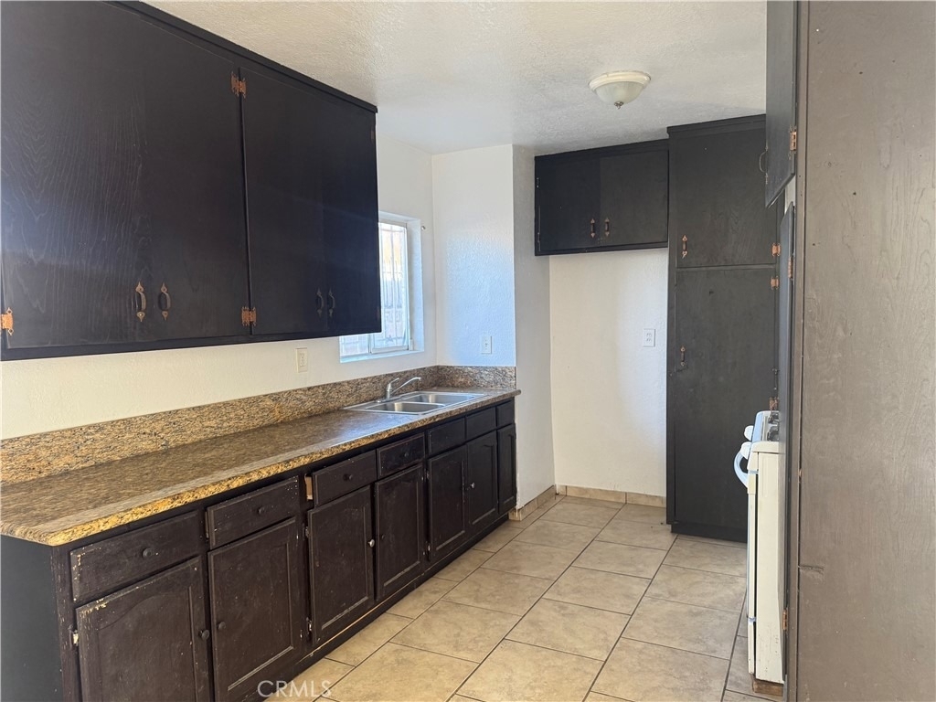 1111 W 93rd - Photo 0