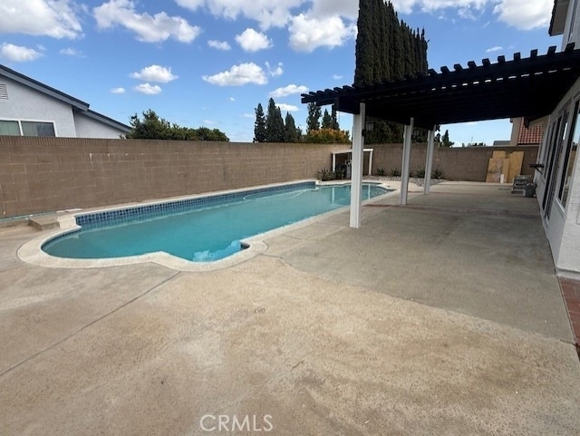 2214 Montague - Photo 2