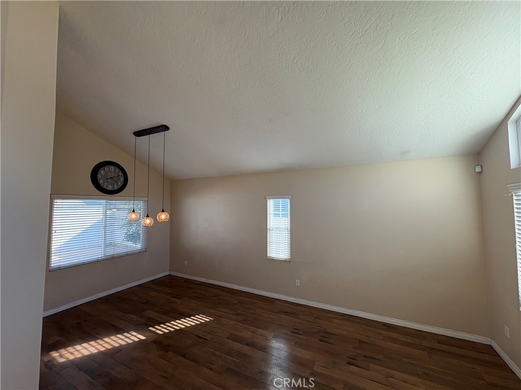 28561 Foxboro Lane - Photo 2