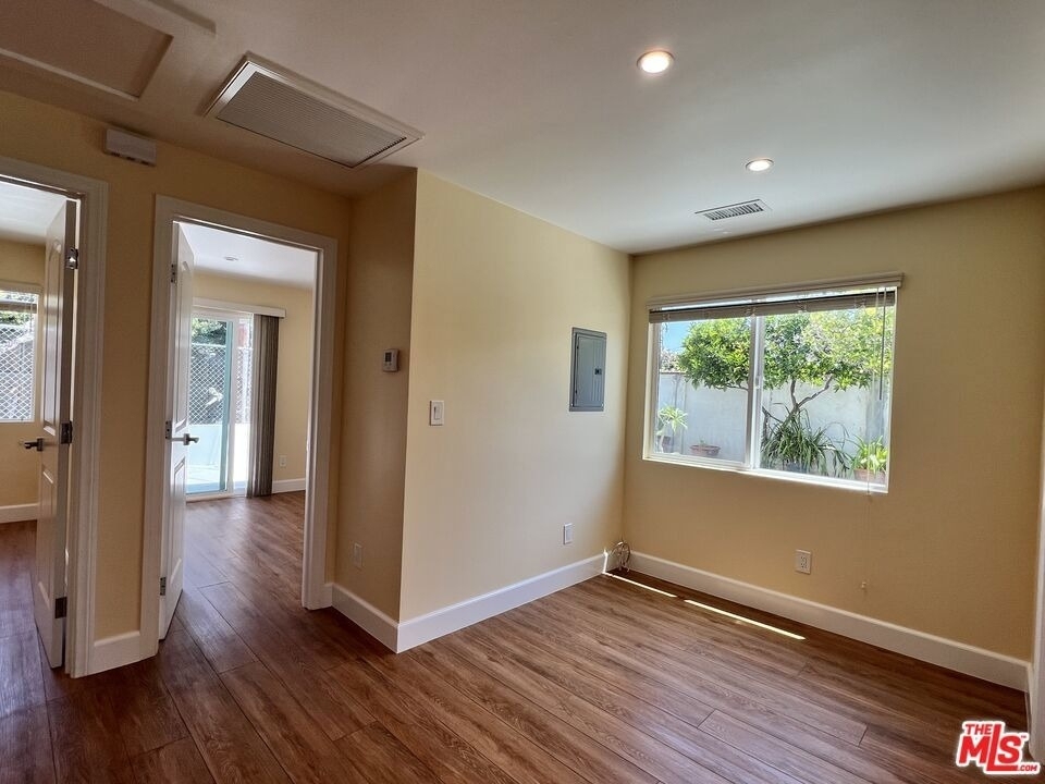 3753 W 60th Street - Photo 6