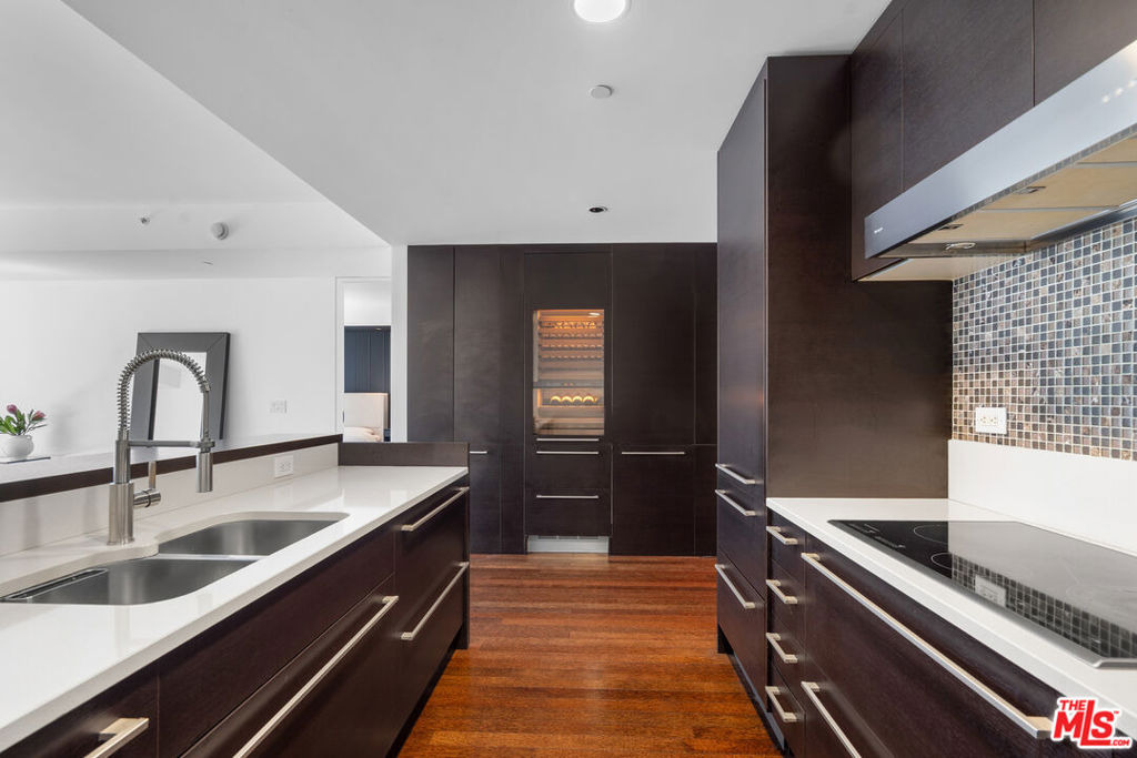 6250 Hollywood Boulevard - Photo 1