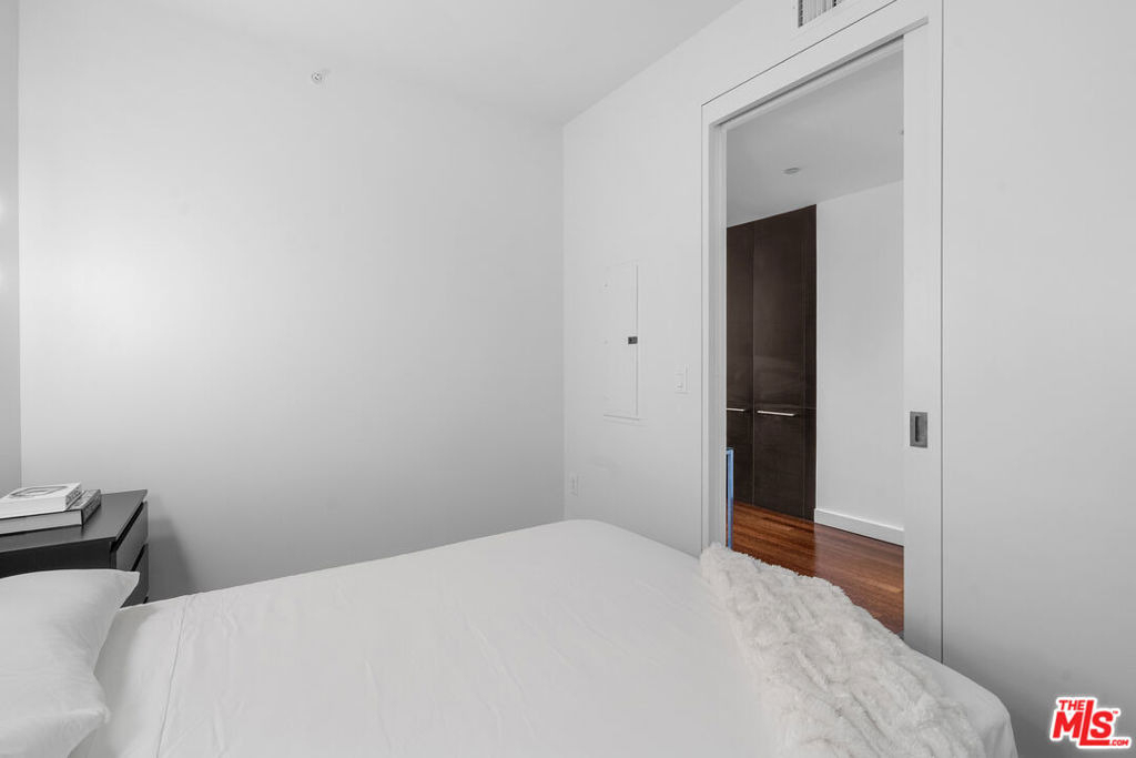 6250 Hollywood Boulevard - Photo 8