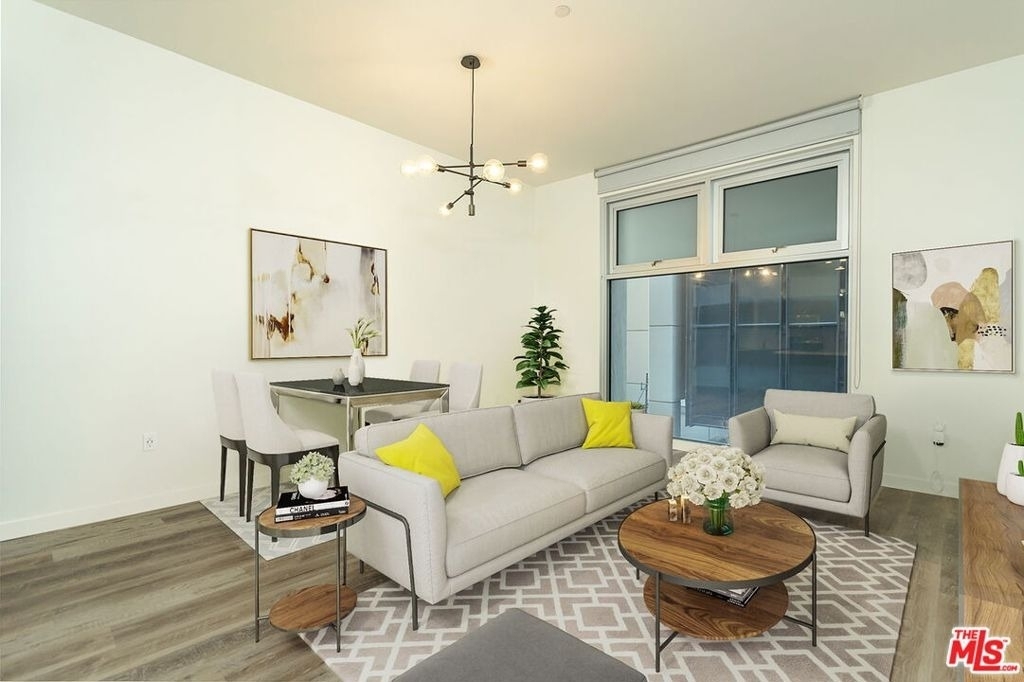 630 W 6th Street - Photo 13