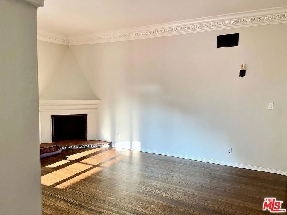 1330 N Harper Avenue - Photo 6