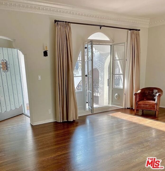 1330 N Harper Avenue - Photo 4