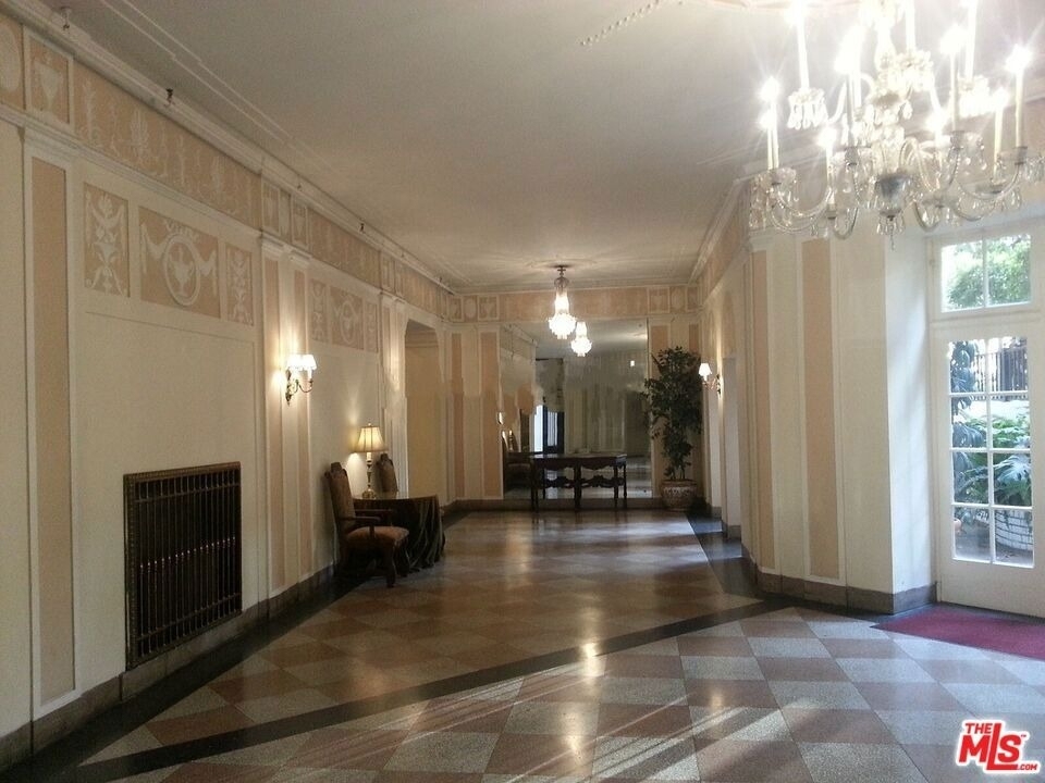 3278 Wilshire Boulevard - Photo 5