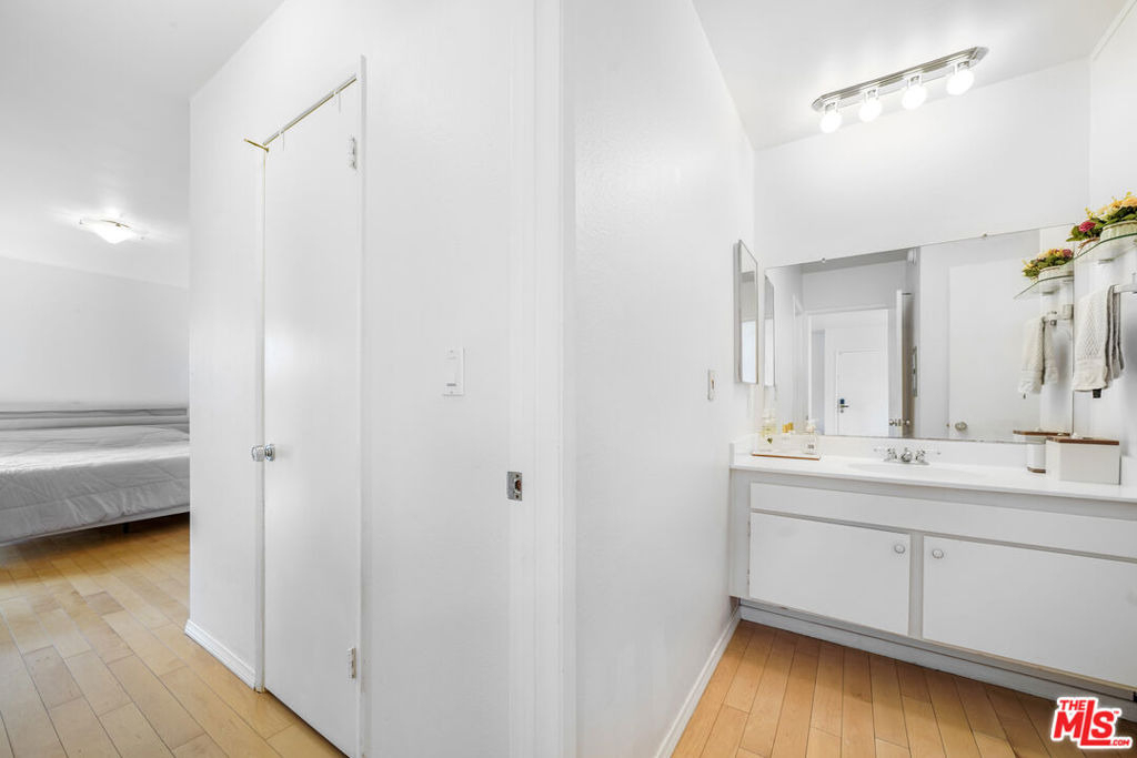 9005 Cynthia Street - Photo 26