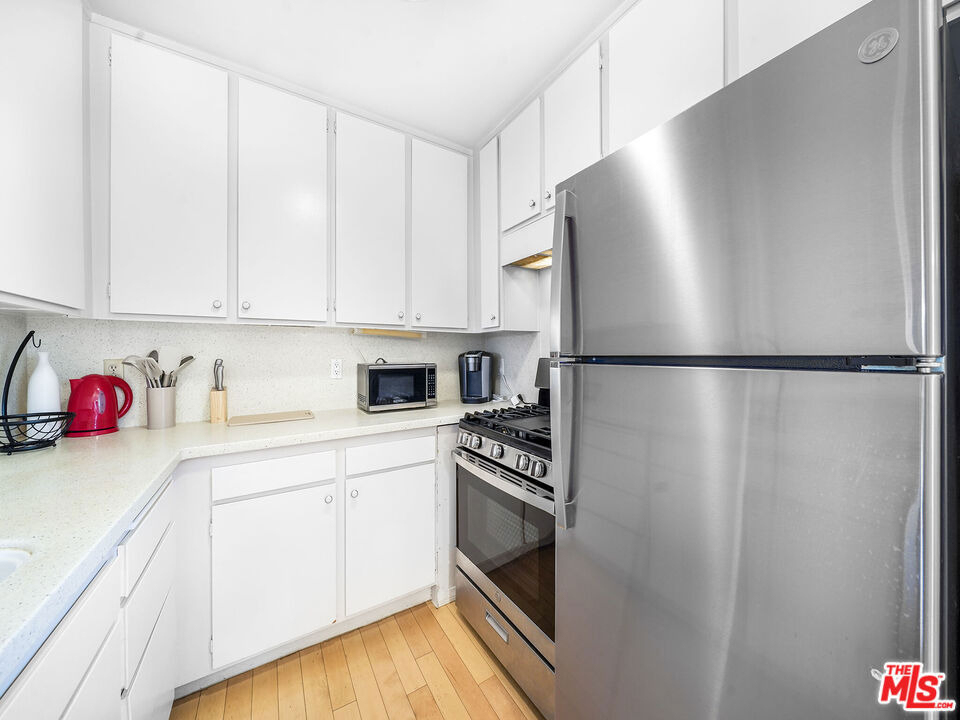 9005 Cynthia Street - Photo 22