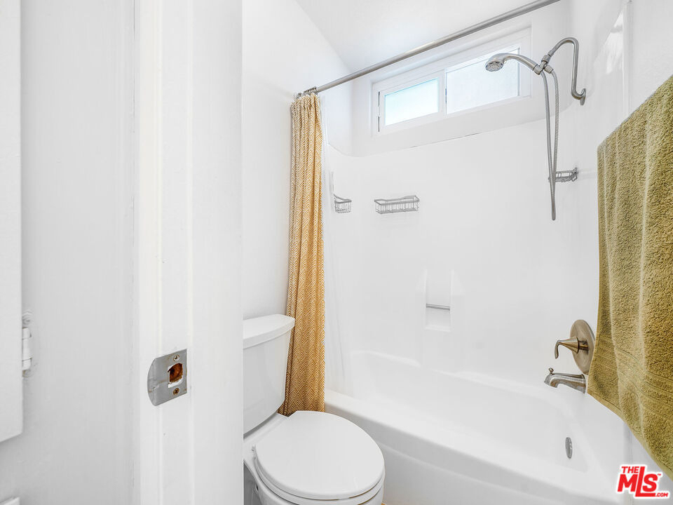 9005 Cynthia Street - Photo 25